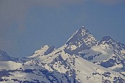 62 Colto l'attimo di sole...zoom sul Pizzo del Diavolo